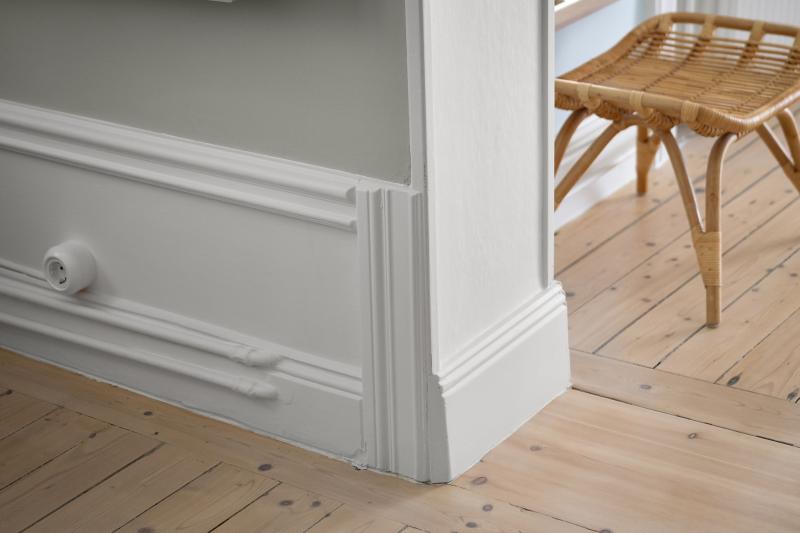 Detailed baseboard cleaning